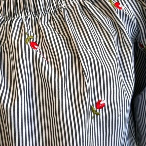 Kontrol Contemporary cropped embroidered top - Picture 7 of 8